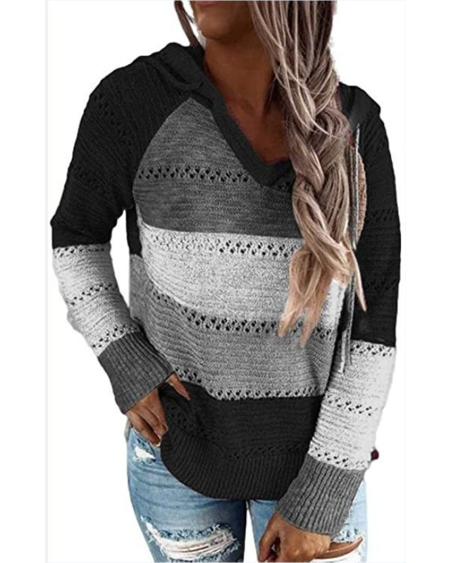 Odina | Kangaroo Pocket Pullover Hoodie