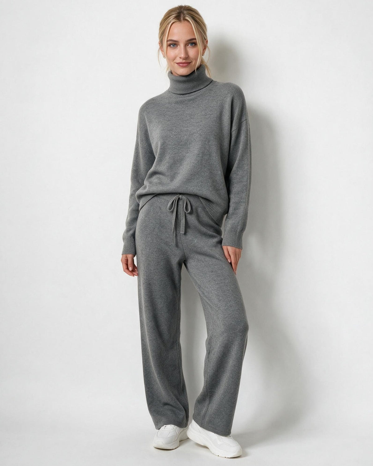 Marelia | Conjunto de punto para estar en casa, con cuello alto y pantalón de pierna ancha