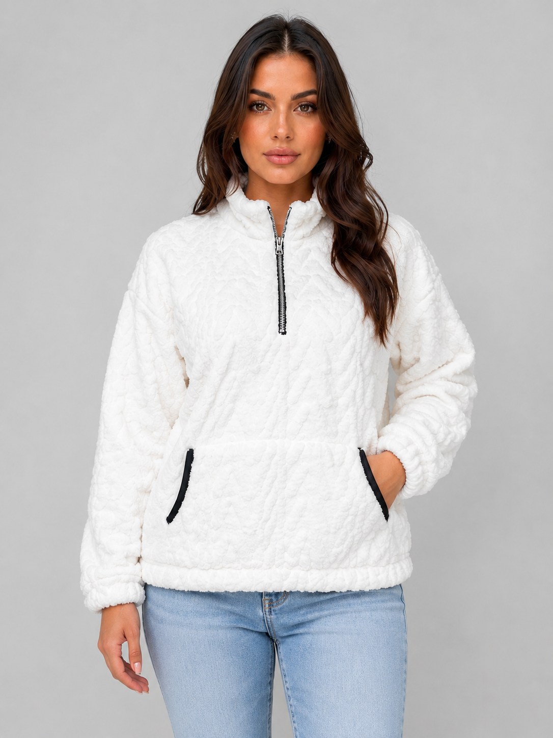 Bernice | Sudadera de felpa de cuello alto con media cremallera