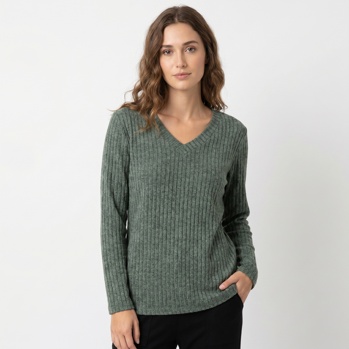 Coraline | Ribbed V-Neck Jumper