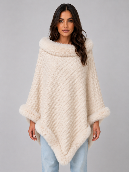 Frida | Poncho tipo capa de punto con ribete de pelo sintético