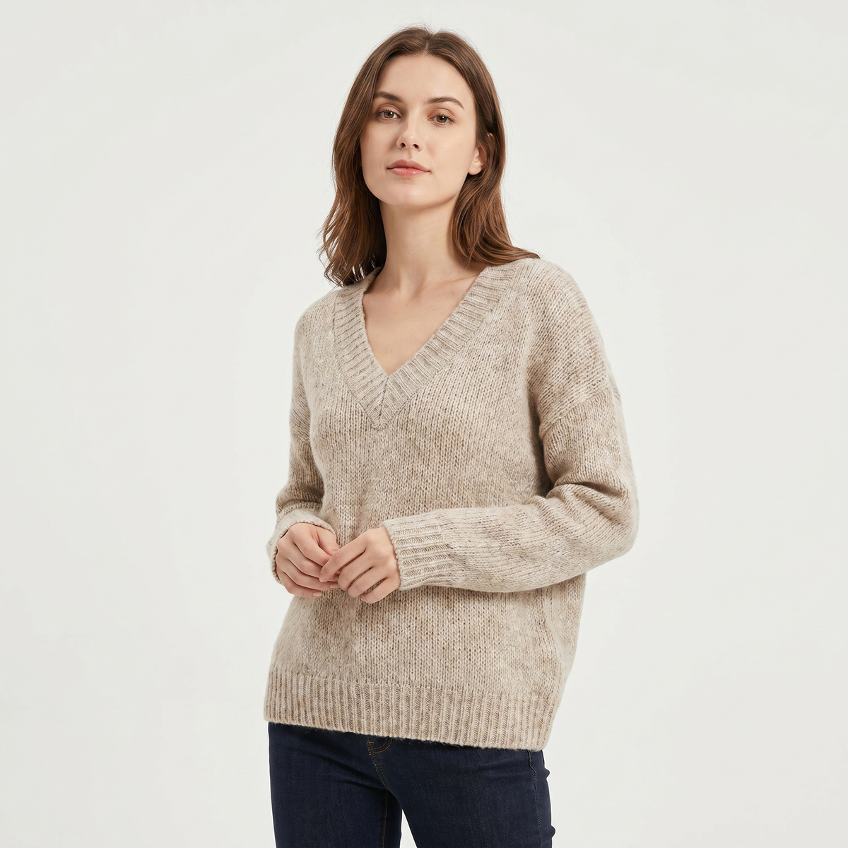 Linden | Relaxed V-Neck Pullover