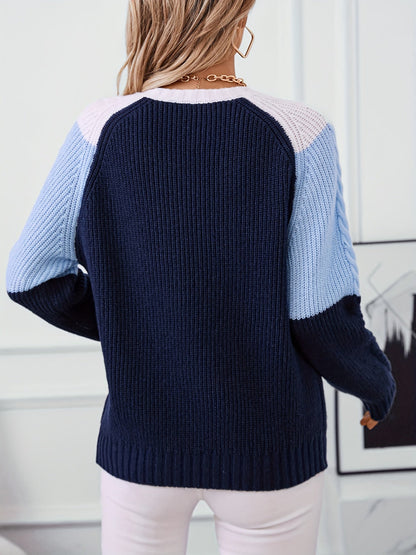 Matilda | Pull en maille à empiècements contrastants et col rond