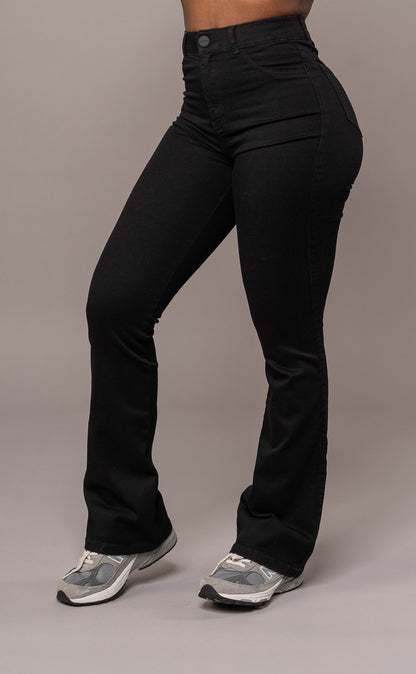 Taisha | Curve Love Flare Jeans
